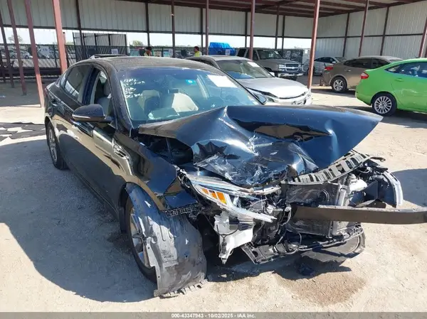 5XXGT4L17HG150084 2017 KIA OPTIMA - Image 1