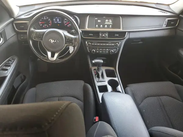 5XXGT4L17JG237585 2018 KIA OPTIMA - Image 8