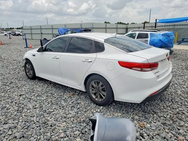 5XXGT4L18GG010088 2016 KIA OPTIMA - Image 2