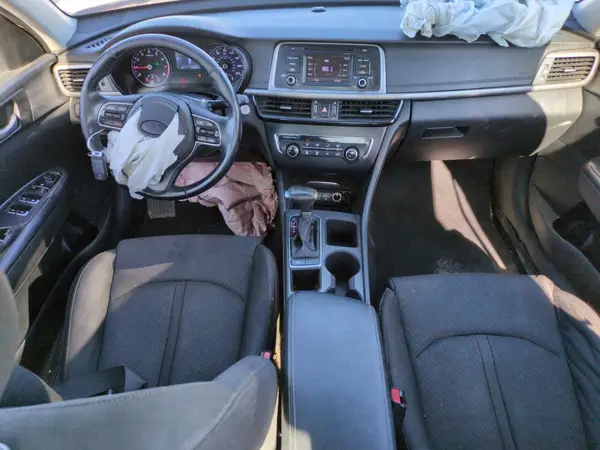 5XXGT4L18GG012097 2016 KIA OPTIMA - Image 8