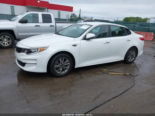 5XXGT4L18GG031796 2016 KIA OPTIMA - Image 2