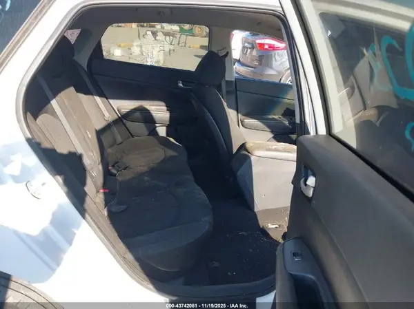 5XXGT4L18GG032849 2016 KIA OPTIMA - Image 8