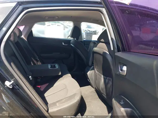 5XXGT4L18GG053958 2016 KIA OPTIMA - Image 8