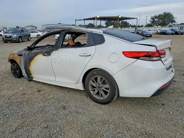 5XXGT4L18GG055211 2016 KIA OPTIMA - Image 2