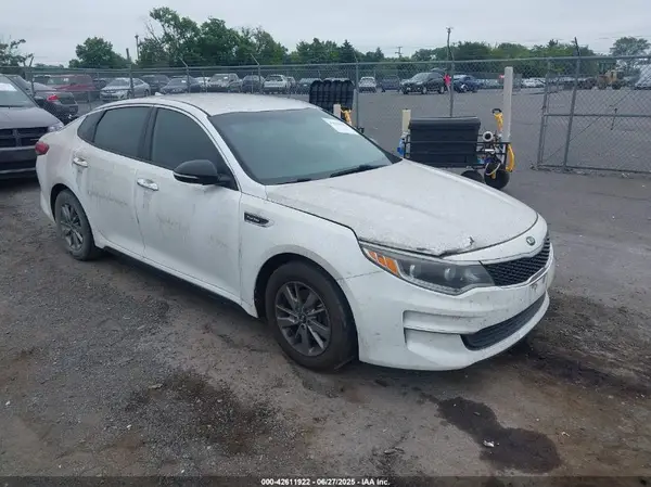 5XXGT4L18HG171039 2017 KIA OPTIMA - Image 1