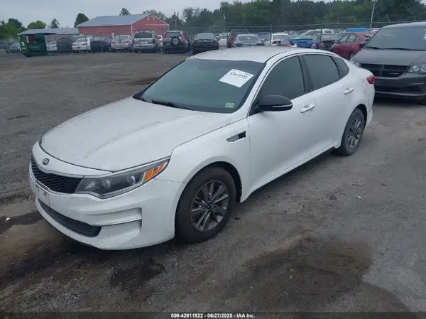 5XXGT4L18HG171039 2017 KIA OPTIMA - Image 2
