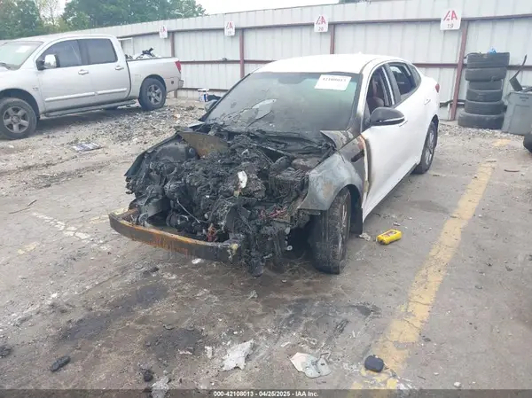 5XXGT4L18HG172210 2017 KIA OPTIMA - Image 2