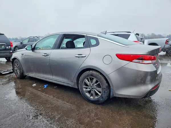 5XXGT4L18JG221069 2018 KIA OPTIMA - Image 2
