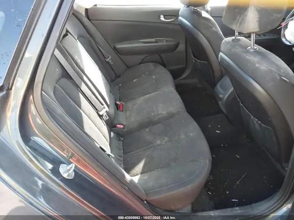 5XXGT4L19GG003957 2016 KIA OPTIMA - Image 8