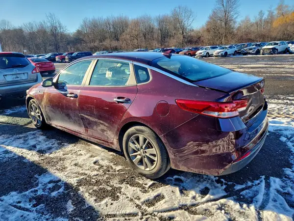 5XXGT4L19GG010763 2016 KIA OPTIMA - Image 2
