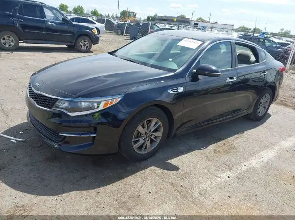 5XXGT4L19GG047568 2016 KIA OPTIMA - Image 2