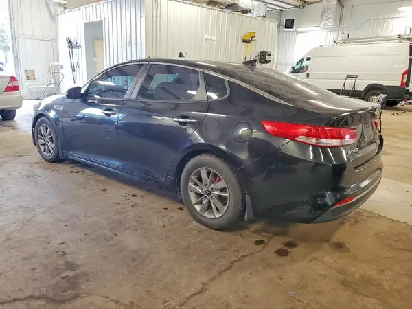5XXGT4L19HG129656 2017 KIA OPTIMA - Image 2