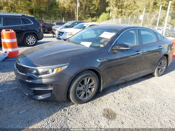 5XXGT4L19HG171924 2017 KIA OPTIMA - Image 2