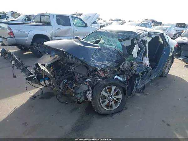 5XXGT4L1XGG079882 2016 KIA OPTIMA - Image 2