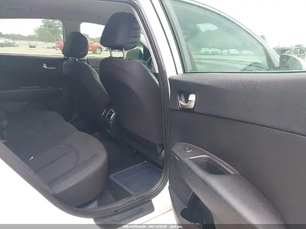 5XXGT4L1XGG080689 2016 KIA OPTIMA - Image 8