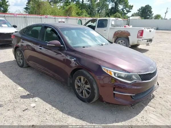 5XXGT4L1XGG081602 2016 KIA OPTIMA - Image 1