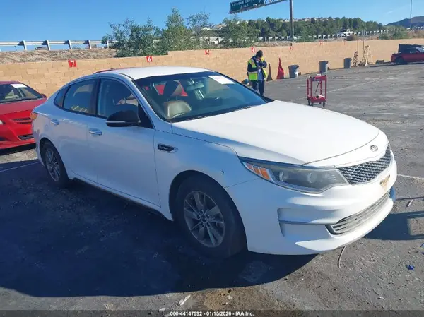 5XXGT4L1XHG141847 2017 KIA OPTIMA - Image 1