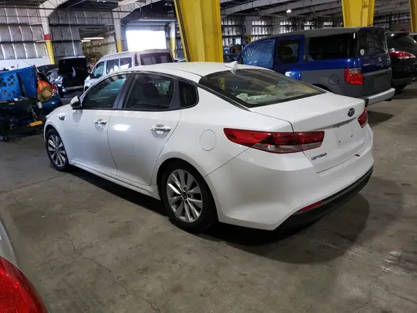 5XXGT4L30GG002858 2016 KIA OPTIMA - Image 2