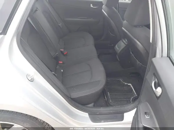 5XXGT4L30GG003847 2016 KIA OPTIMA - Image 8