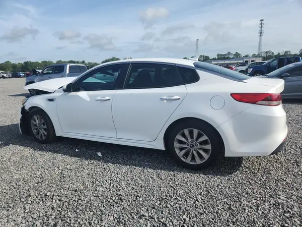 5XXGT4L30GG005789 2016 KIA OPTIMA - Image 2