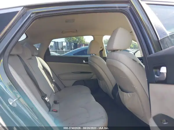 5XXGT4L30GG006179 2016 KIA OPTIMA - Image 8