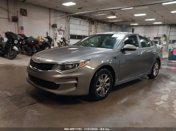 5XXGT4L30GG015741 2016 KIA OPTIMA - Image 2