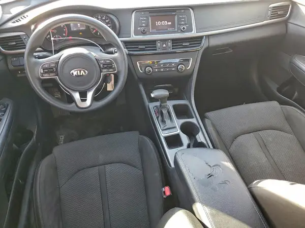 5XXGT4L30GG015884 2016 KIA OPTIMA - Image 8