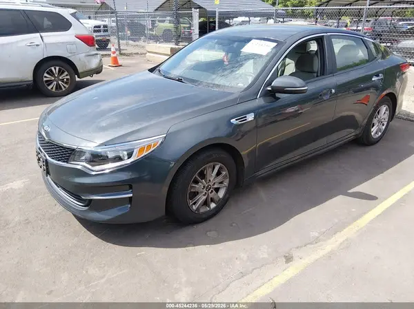 5XXGT4L30GG027520 2016 KIA OPTIMA - Image 2