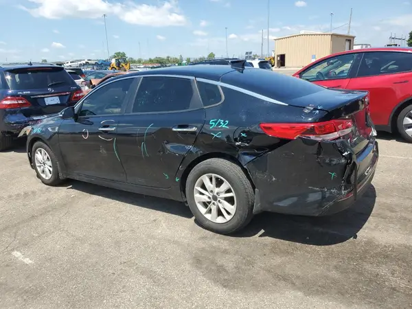 5XXGT4L30GG032118 2016 KIA OPTIMA - Image 2