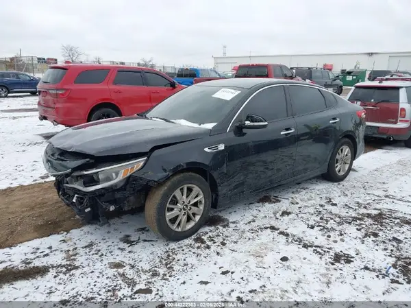 5XXGT4L30GG032619 2016 KIA OPTIMA - Image 2