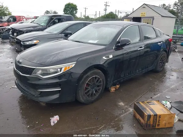 5XXGT4L30GG033270 2016 KIA OPTIMA - Image 2