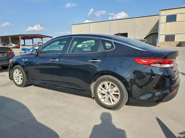5XXGT4L30GG033298 2016 KIA OPTIMA - Image 2