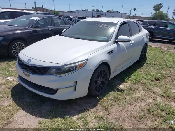 5XXGT4L30GG039814 2016 KIA OPTIMA - Image 2