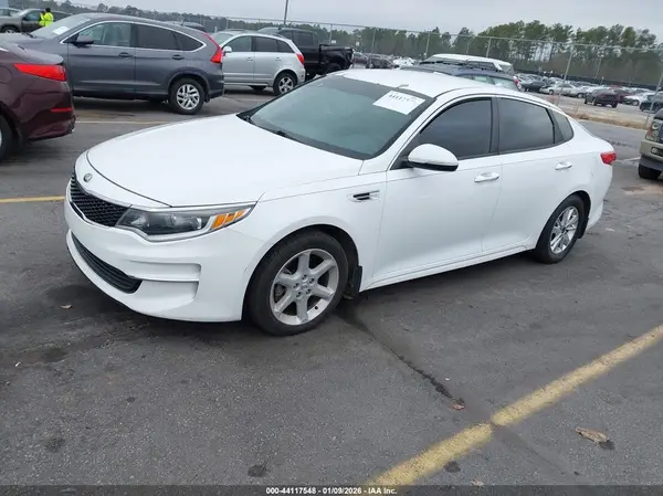 5XXGT4L30GG040610 2016 KIA OPTIMA - Image 2
