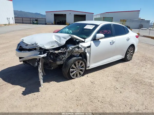 5XXGT4L30GG046035 2016 KIA OPTIMA - Image 2