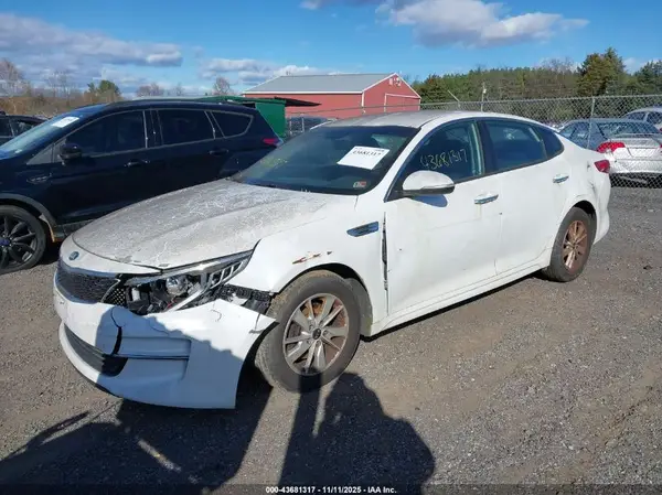 5XXGT4L30GG046875 2016 KIA OPTIMA - Image 2