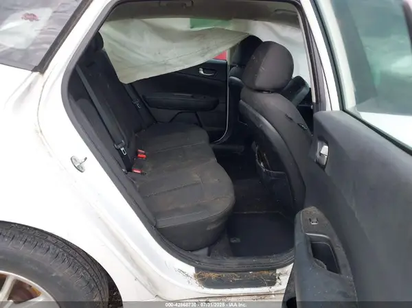 5XXGT4L30GG049310 2016 KIA OPTIMA - Image 8