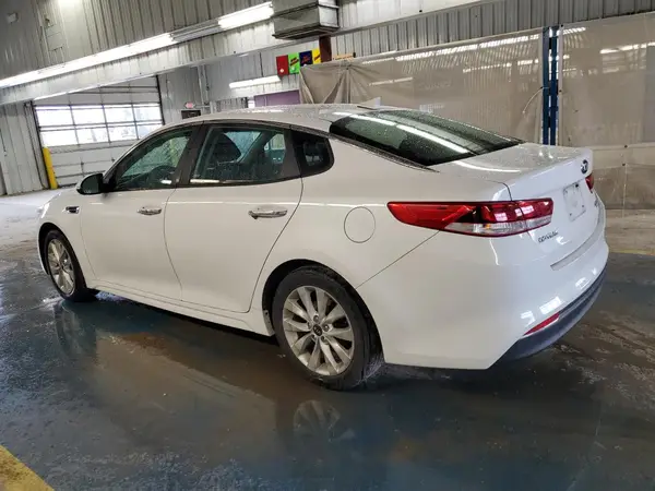 5XXGT4L30GG050893 2016 KIA OPTIMA - Image 2