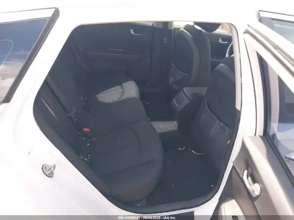 5XXGT4L30GG054765 2016 KIA OPTIMA - Image 8