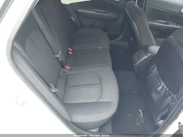 5XXGT4L30GG057147 2016 KIA OPTIMA - Image 8