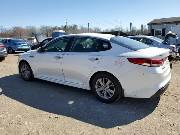 5XXGT4L30GG057682 2016 KIA OPTIMA - Image 2
