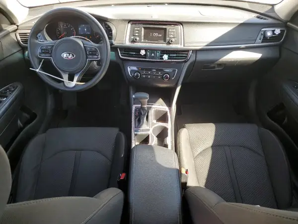 5XXGT4L30GG057682 2016 KIA OPTIMA - Image 8