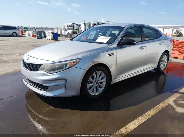 5XXGT4L30GG069329 2016 KIA OPTIMA - Image 2