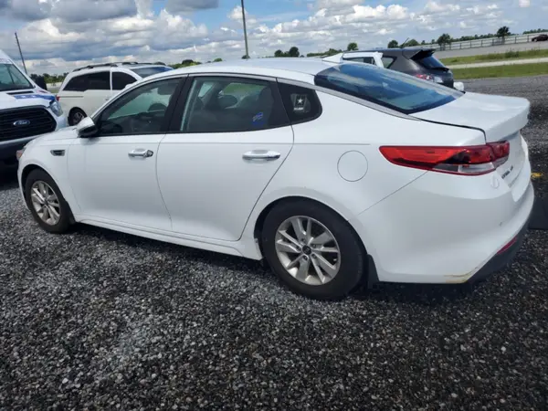 5XXGT4L30GG069928 2016 KIA OPTIMA - Image 2