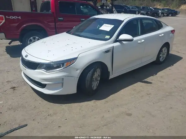 5XXGT4L30GG070884 2016 KIA OPTIMA - Image 2