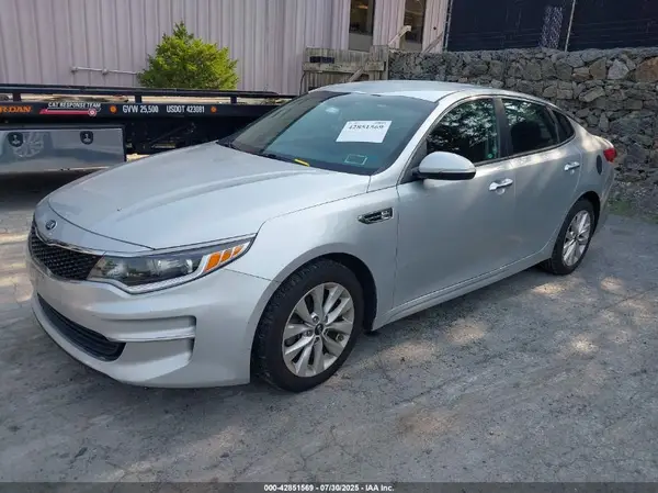 5XXGT4L30GG082887 2016 KIA OPTIMA - Image 2