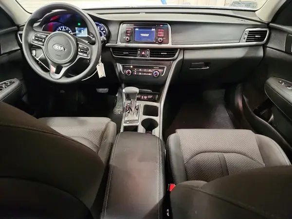 5XXGT4L30GG083067 2016 KIA OPTIMA - Image 8