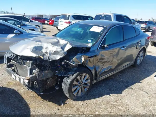 5XXGT4L30GG083697 2016 KIA OPTIMA - Image 2