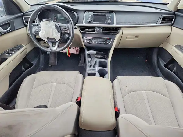 5XXGT4L30GG093646 2016 KIA OPTIMA - Image 8