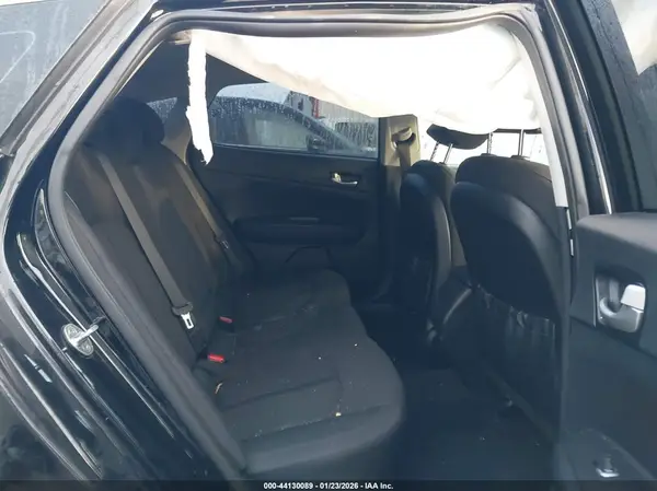 5XXGT4L30GG098202 2016 KIA OPTIMA - Image 8